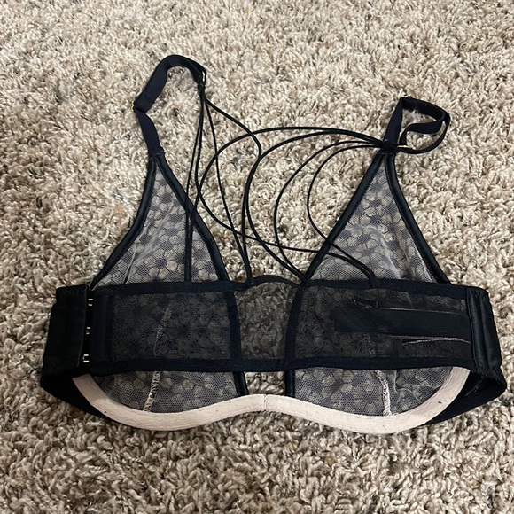 Victoria's Secret Black Lace Bra - Picture 3 of 6